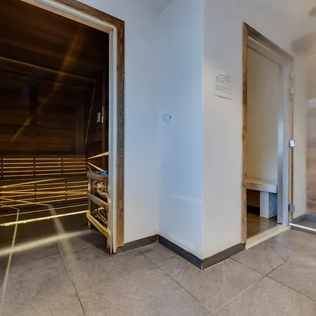 Appartement Skis Aux Pieds, 4 Ch, 10 Pers, Piscine, Jacuzzi, Wifi - Fr-1-686-45