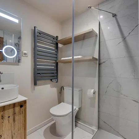 Skis Aux Pieds, 4 Ch, 10 Pers, Piscine, Jacuzzi, Wifi - Fr-1-686-45 Appartement *