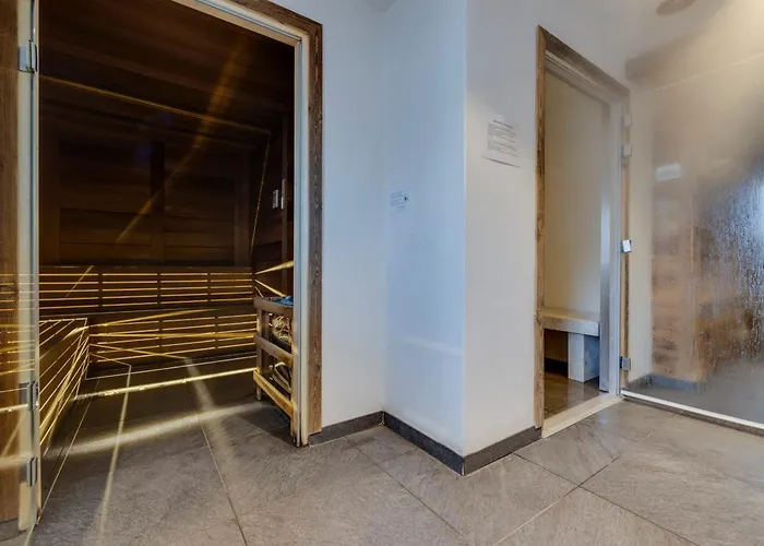 Arc 1950 : 10 Pers, Acces Direct Aux Pistes, & Piscine - Fr-1-686-45 Apartment Les Arcs (Savoie)